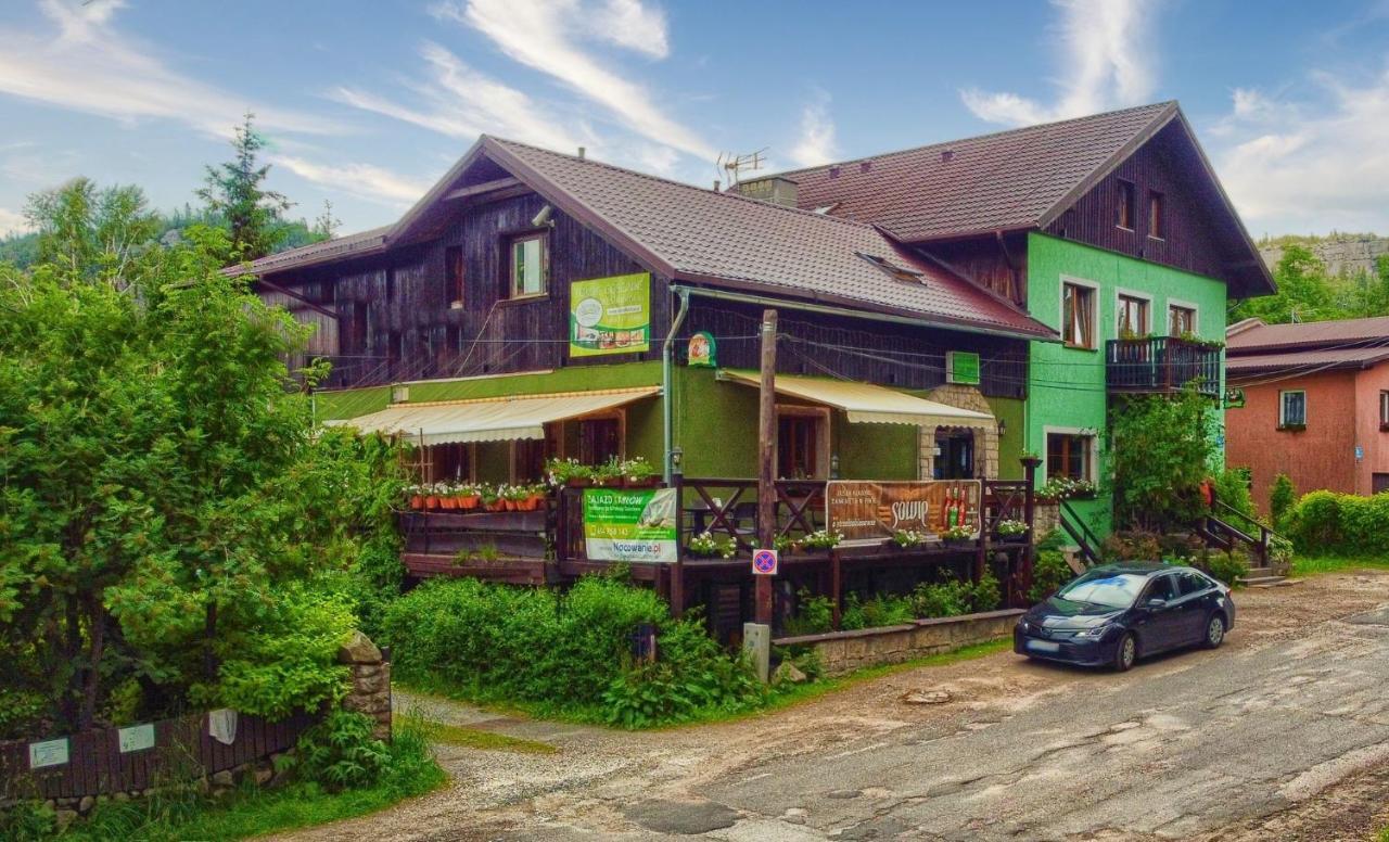 Zajazd Karlow Restauracja & Pokoje Goscinne Exteriör bild